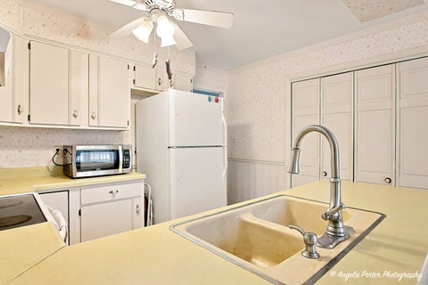 Tiny photo for 948 Wiltshire Drive, McHenry, IL 60050 (MLS # 12781934)