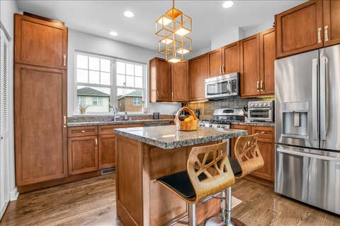 Tiny photo for 4922 S Cornell Avenue, Chicago, IL 60615 (MLS # 12713781)