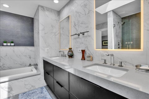 Tiny photo for 4922 S Cornell Avenue, Chicago, IL 60615 (MLS # 12713781)