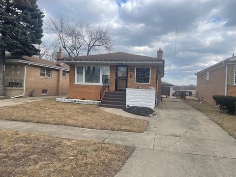 Photo of 14119 S Manistee Avenue, Burnham, IL 60633 (MLS # 12298668)