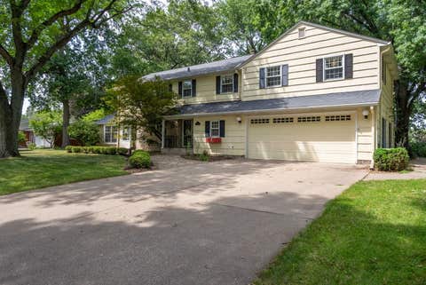 Tiny photo for 3517 26th Avenue A, Moline, IL 61265 (MLS # 12719888)