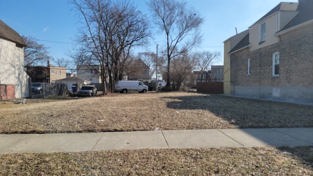 6341 S Paulina Street