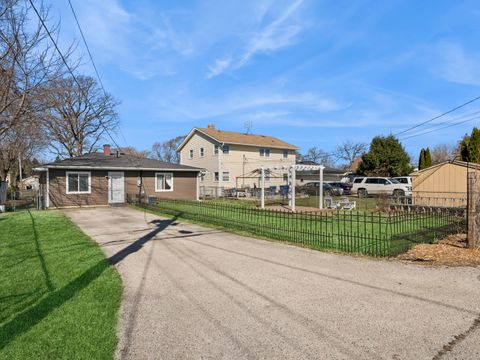 Tiny photo for 1431 Elizabeth Avenue, North Chicago, IL 60064 (MLS # 12590113)