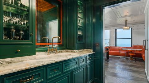 Tiny photo for 159 E WALTON Place #31A, Chicago, IL 60611 (MLS # 12527349)