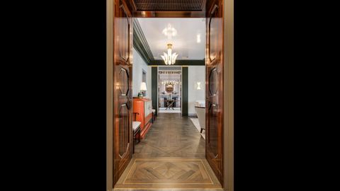 Tiny photo for 159 E WALTON Place #31A, Chicago, IL 60611 (MLS # 12527349)