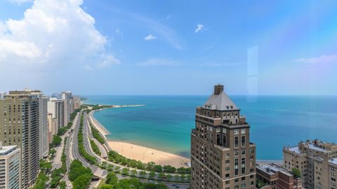 Tiny photo for 159 E WALTON Place #31A, Chicago, IL 60611 (MLS # 12527349)