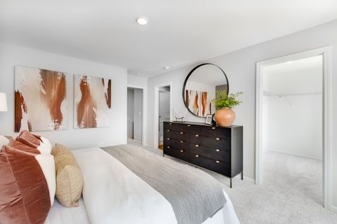 Tiny photo for 414 Red Oak Circle, Volo, IL 60020 (MLS # 12574993)