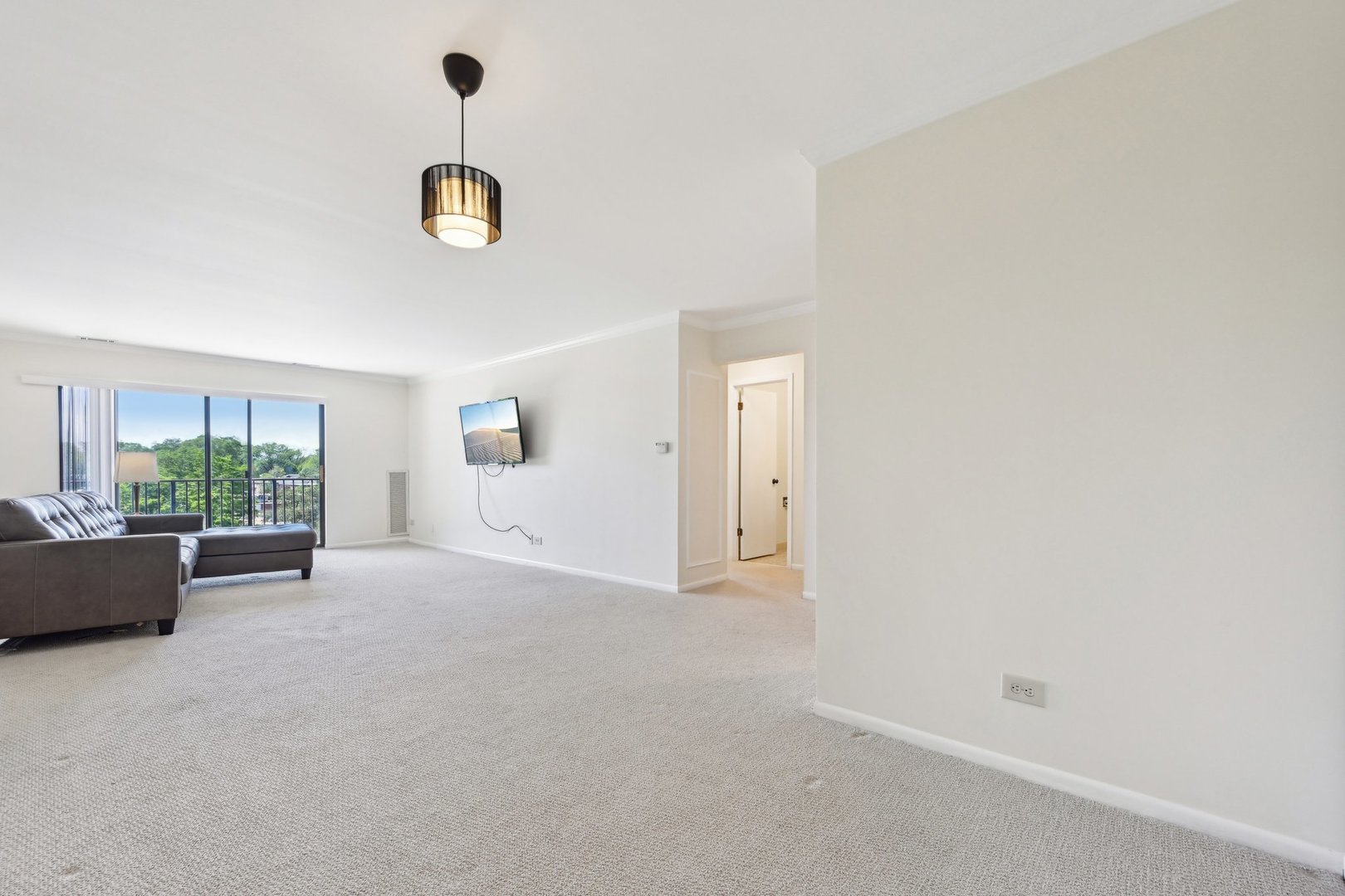 950 E Wilmette Road 410