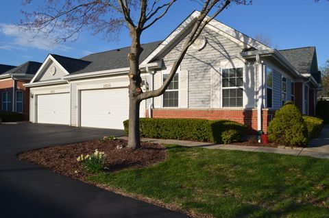 Tiny photo for 21520 Victory Lake Way, Crest Hill, IL 60403 (MLS # 12614094)