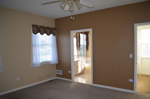 Tiny photo for 21520 Victory Lake Way, Crest Hill, IL 60403 (MLS # 12614094)