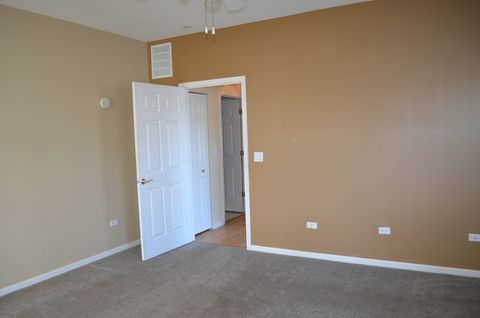 Tiny photo for 21520 Victory Lake Way, Crest Hill, IL 60403 (MLS # 12614094)