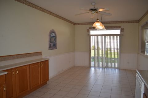 Tiny photo for 21520 Victory Lake Way, Crest Hill, IL 60403 (MLS # 12614094)