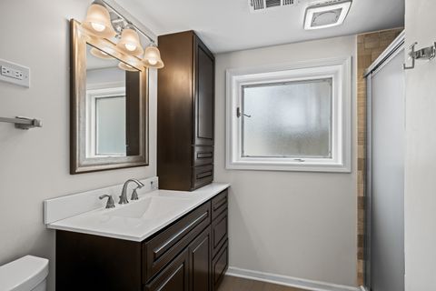 Tiny photo for 324 Warren Road, Glenview, IL 60025 (MLS # 12574012)