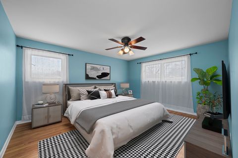 Tiny photo for 324 Warren Road, Glenview, IL 60025 (MLS # 12574012)