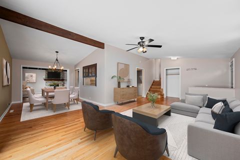 Tiny photo for 324 Warren Road, Glenview, IL 60025 (MLS # 12574012)