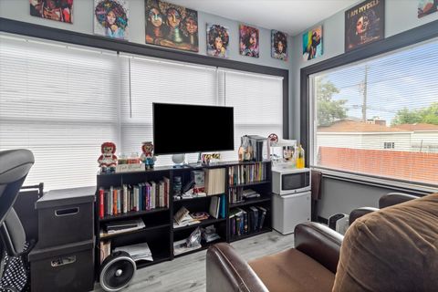 Tiny photo for 1308 N Waller Avenue, Chicago, IL 60651 (MLS # 12420313)