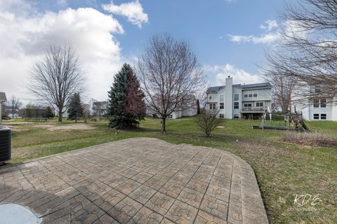 Tiny photo for 1110 OAKHILL Drive, Aurora, IL 60502 (MLS # 12601657)