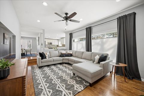 Tiny photo for 1205 Stratford Court, Lake Zurich, IL 60047 (MLS # 12591765)