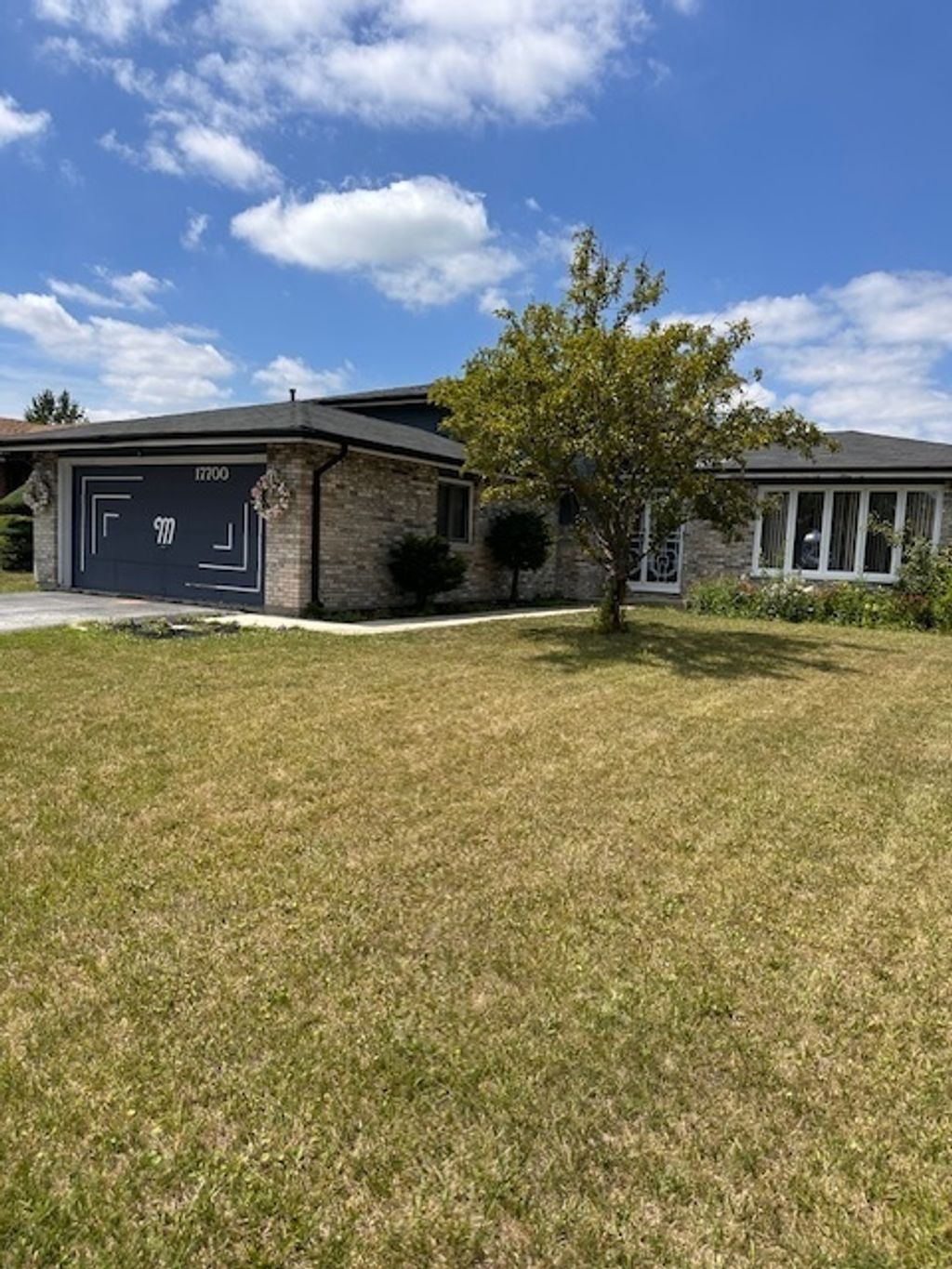Photo for 17700 Oakwood Avenue, Country Club Hills, IL 60478 (MLS # 12495385)