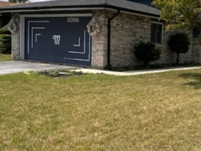 17700 Oakwood Avenue