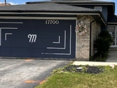 Tiny photo for 17700 Oakwood Avenue, Country Club Hills, IL 60478 (MLS # 12495385)