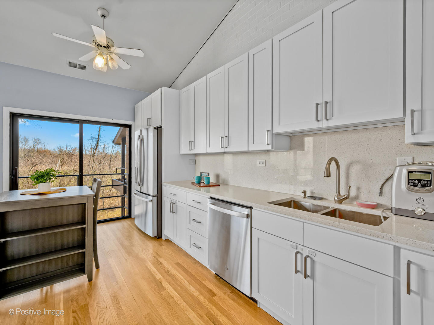 1039 Deerfield Place 1039