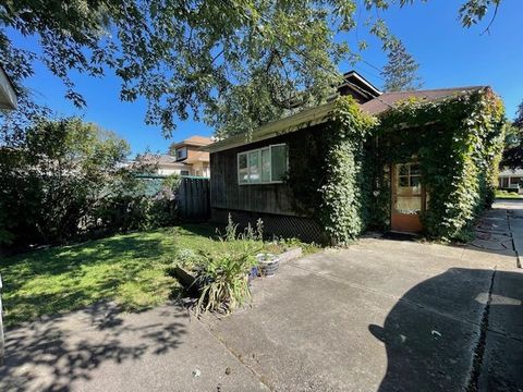 Tiny photo for 115 16th Street, Wilmette, IL 60091 (MLS # 12483425)