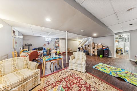 Tiny photo for 121 S Parkside Avenue, Glen Ellyn, IL 60137 (MLS # 12371624)