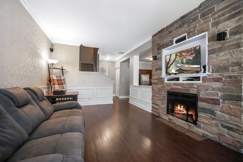 Tiny photo for 37 Heather Glen Drive #37, Aurora, IL 60504 (MLS # 12521237)