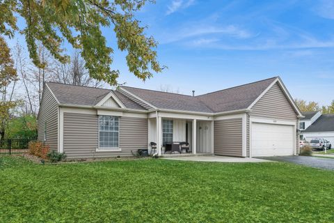 Photo of 3130 Eugene Lane, Aurora, IL 60504 (MLS # 12517504)