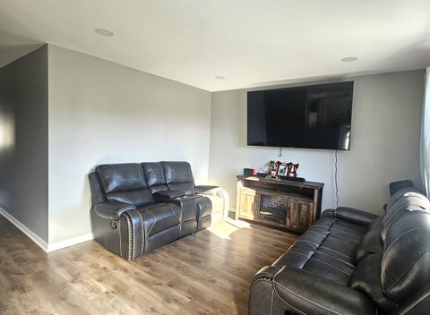 Tiny photo for 1353 Spring Valley Drive, Carol Stream, IL 60188 (MLS # 12600039)