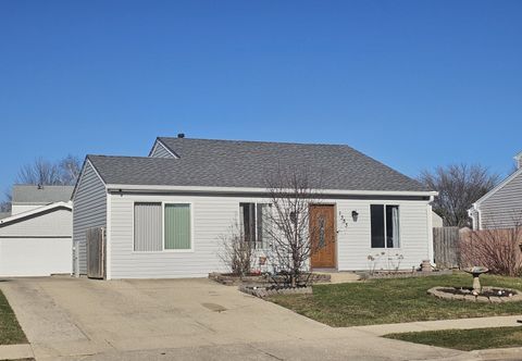 Photo of 1353 Spring Valley Divide, Carol Stream, IL 60188 (MLS # 12600039)