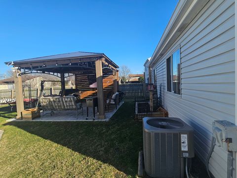 Tiny photo for 1353 Spring Valley Drive, Carol Stream, IL 60188 (MLS # 12600039)