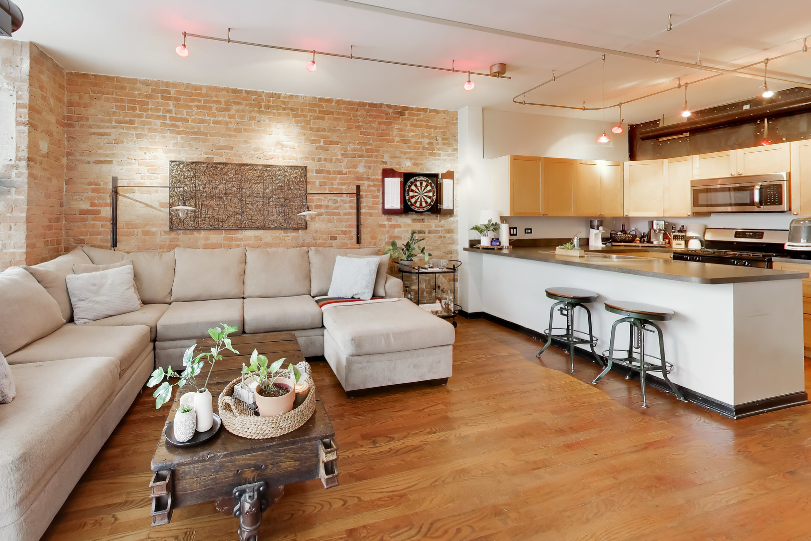 520 W HURON Street 406