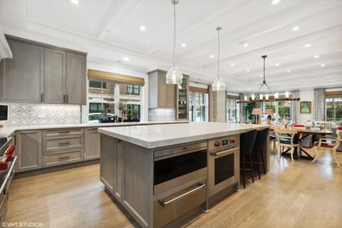 Tiny photo for 727 N McKinley Road #100, Lake Forest, IL 60045 (MLS # 12385517)