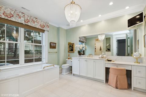 Tiny photo for 727 N McKinley Road #100, Lake Forest, IL 60045 (MLS # 12385517)