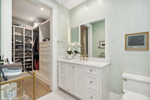 Tiny photo for 727 N McKinley Road #100, Lake Forest, IL 60045 (MLS # 12385517)