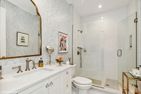 Tiny photo for 727 N McKinley Road #100, Lake Forest, IL 60045 (MLS # 12385517)