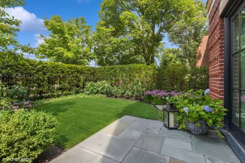 Tiny photo for 727 N McKinley Road #100, Lake Forest, IL 60045 (MLS # 12385517)
