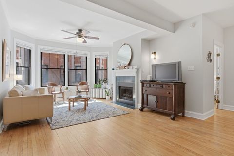 Tiny photo for 7639 N Eastlake Terrace #2B, Chicago, IL 60626 (MLS # 12618112)