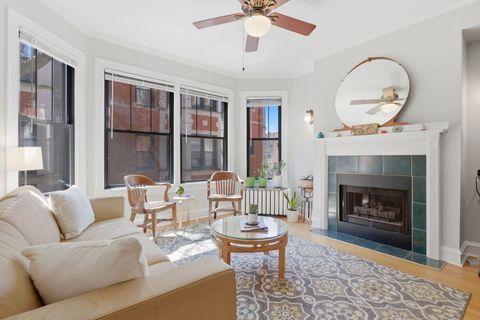 Tiny photo for 7639 N Eastlake Terrace #2B, Chicago, IL 60626 (MLS # 12618112)