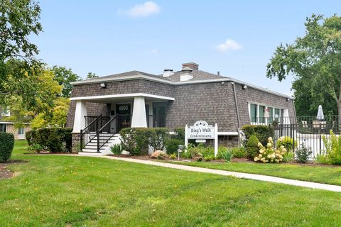Tiny photo for 4602 Euclid Avenue #2A, Rolling Meadows, IL 60008 (MLS # 12458372)