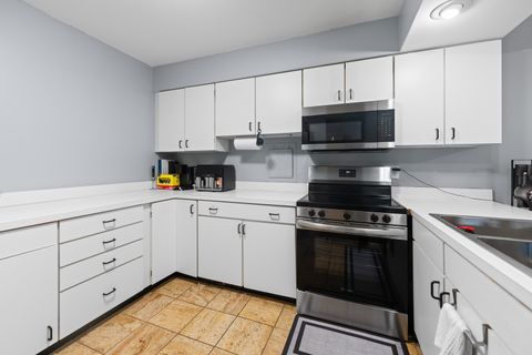 Tiny photo for 4602 Euclid Avenue #2A, Rolling Meadows, IL 60008 (MLS # 12458372)