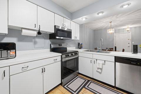 Tiny photo for 4602 Euclid Avenue #2A, Rolling Meadows, IL 60008 (MLS # 12458372)