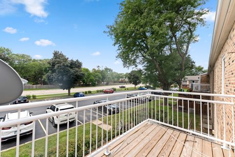 Tiny photo for 4602 Euclid Avenue #2A, Rolling Meadows, IL 60008 (MLS # 12458372)