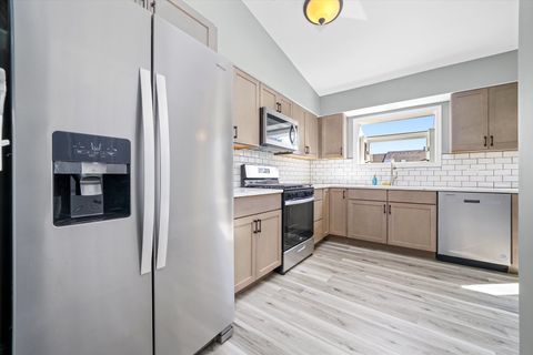 Tiny photo for 3048 Matthew Lane #B3, Homewood, IL 60430 (MLS # 12475054)