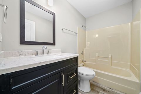 Tiny photo for 3048 Matthew Lane #B3, Homewood, IL 60430 (MLS # 12475054)