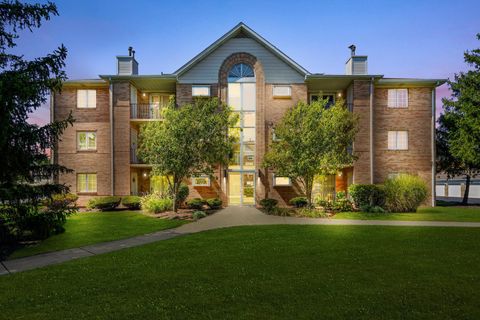 Tiny photo for 3048 Matthew Lane #B3, Homewood, IL 60430 (MLS # 12475054)