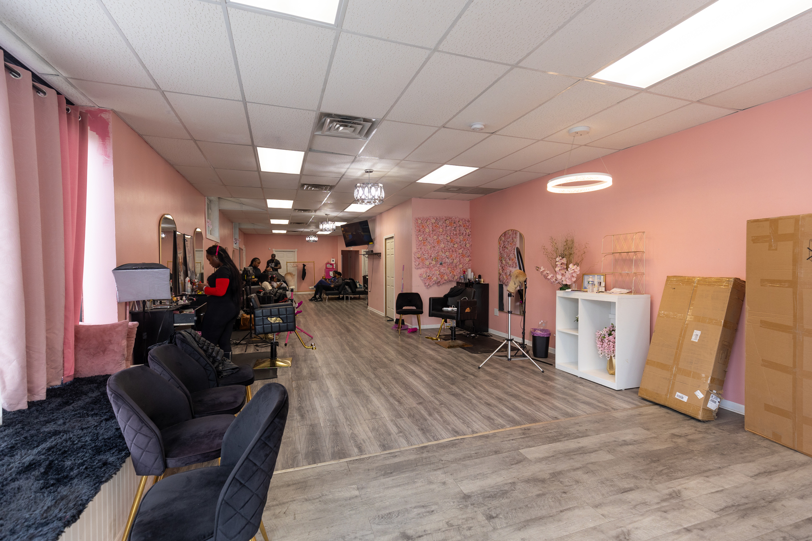 5820-24 W Roosevelt Road