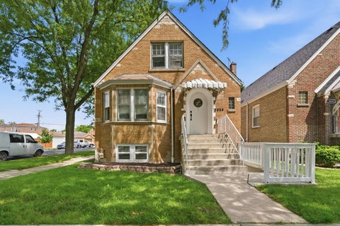 Photo of 3858 W 59th Place, Chicago, IL 60629 (MLS # 12667803)
